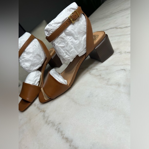 Vince Camuto Carliss sandals - Picture 5 of 6